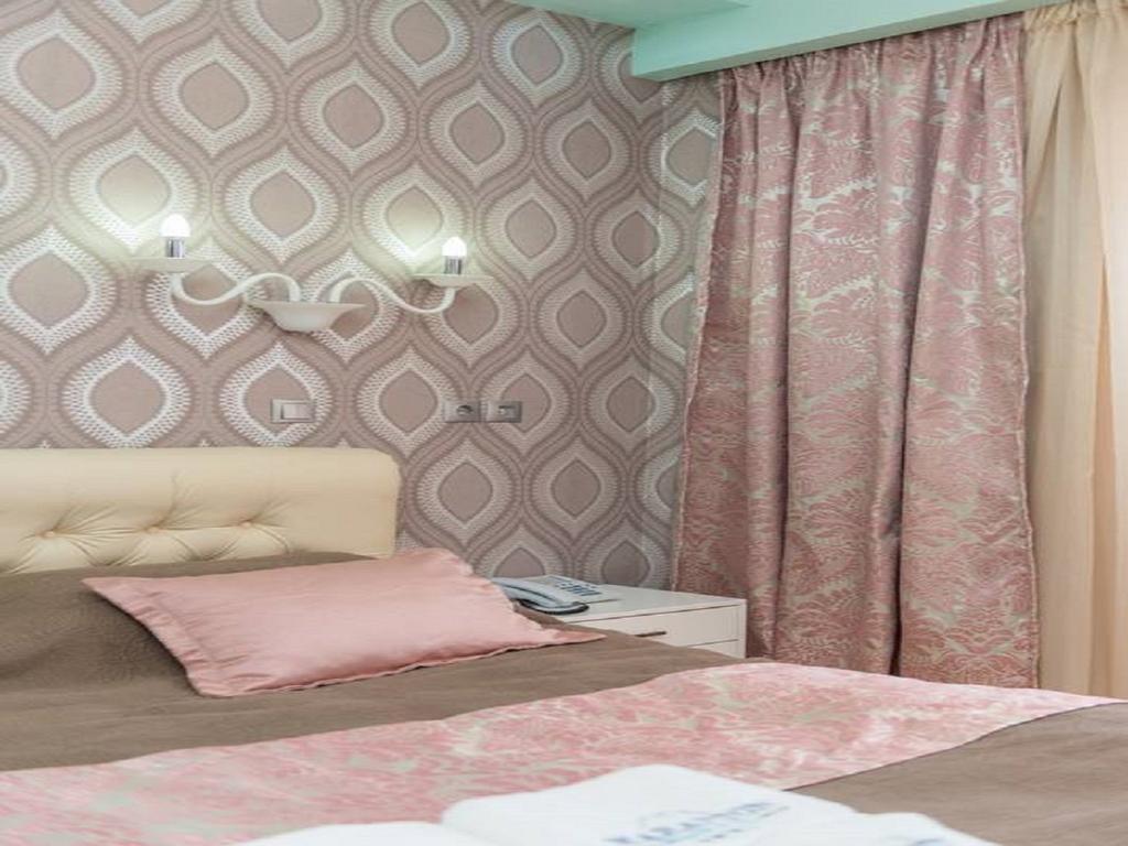 Maranton Beach Hotel Коинира Экстерьер фото