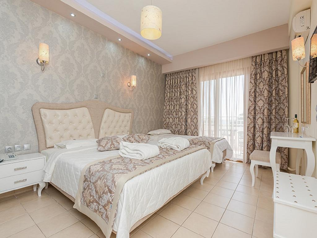 Maranton Beach Hotel Коинира Экстерьер фото