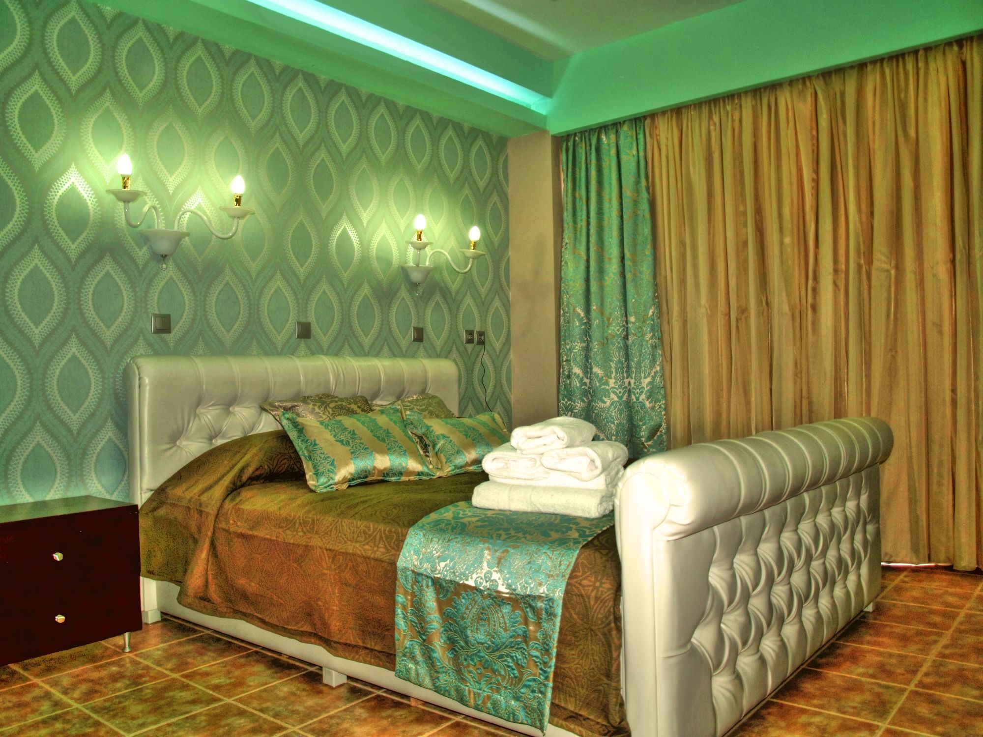 Maranton Beach Hotel Коинира Экстерьер фото