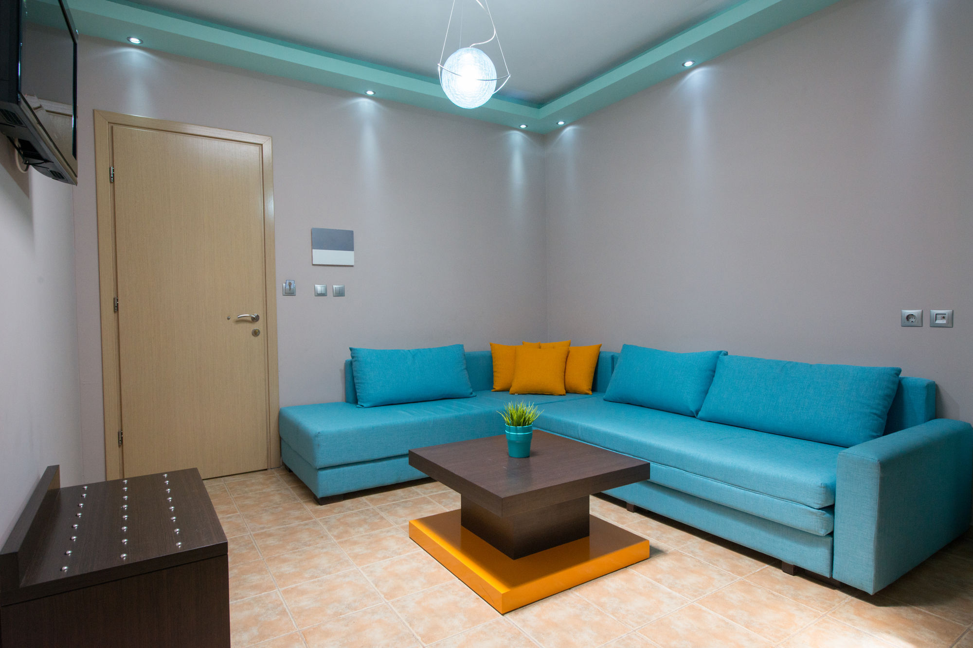 Maranton Beach Hotel Коинира Экстерьер фото
